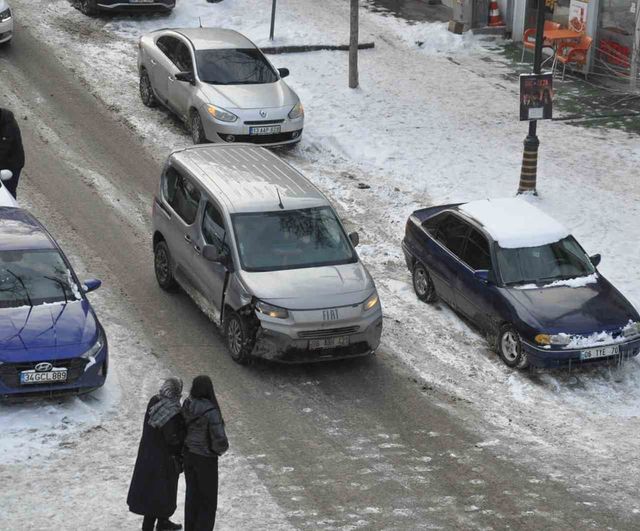 Kars'ta trafiğe kayıtlı araç sayısı 54 bin 850'ye ulaştı
