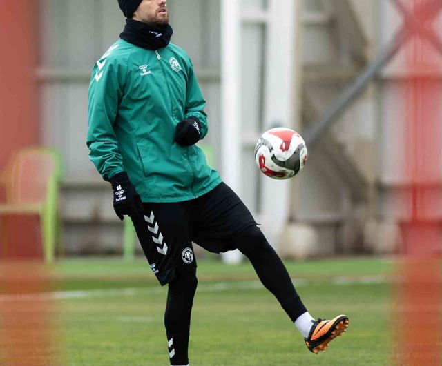 Konyaspor, Beşiktaş maçı öncesi Kayacık'ta son antrenmanını tamamladı