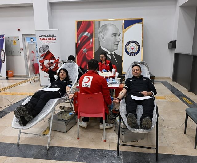 Kütahya İl Emniyet Müdürlüğü, Türk Kızılayı'nın Kan Bağışı Kampanyasına Destek Verdi