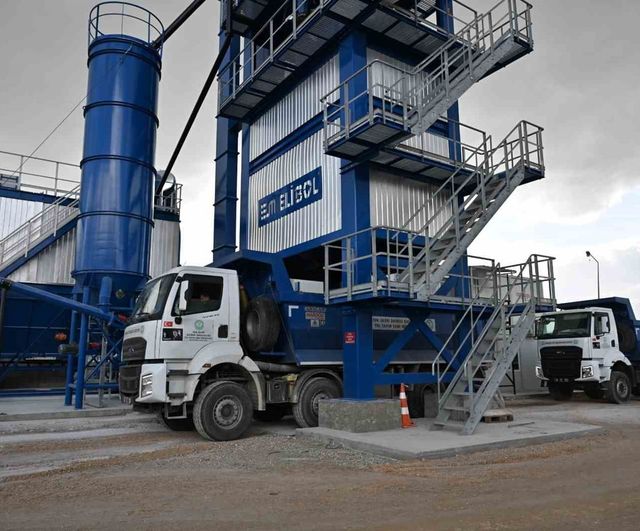 Manisa’da asfalt seferberliği: Hedef 120 bin ton