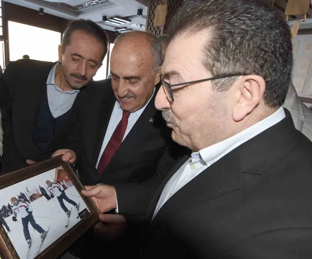 Milletvekili Selami Altınok Erzurum Kent Konseyi’ni Ziyaret Etti