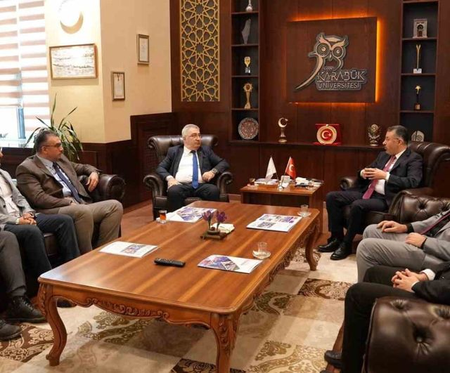 Rektör Kırışık, KARDEMİR Genel Müdürü Niyazi Aşkın Peker ile Görüştü