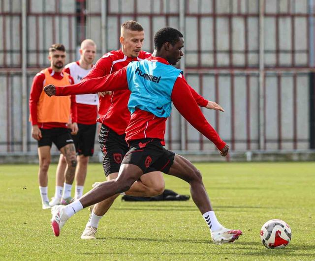 Samsunspor, Kasımpaşa Maçı İçin İstanbul'a Gitti