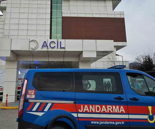 Sapanca'da bungalov tesisinde havuza düşen 3 yaşındaki çocuk yoğun bakıma alındı