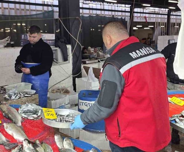 Sarıgöl’de Balık Tezgahlarına Sürekli Denetim: Sağlık ve Sürdürülebilirlik Önceliği