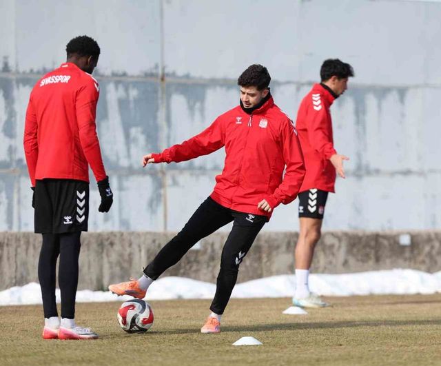Sivasspor, Pendikspor Maçı Öncesi Hazırlıklarını Sürdürdü