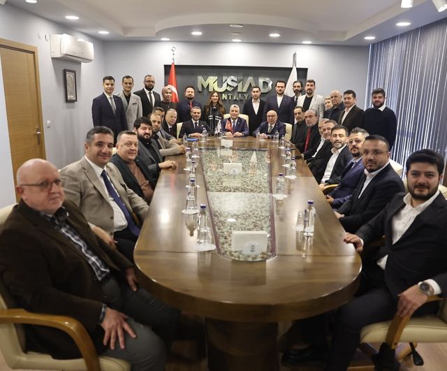 Ticaret Bakanı Ömer Bolat MÜSİAD Antalya ile Bölge Ekonomisi ve İş Dünyası Beklentilerini Görüştü