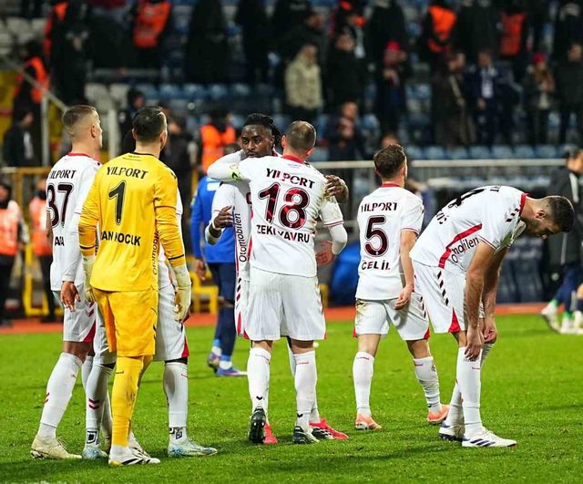 Trendyol Süper Lig: Kasımpaşa 0-1 Samsunspor — Assoumou'nun kafa golüyle konuk ekip galip