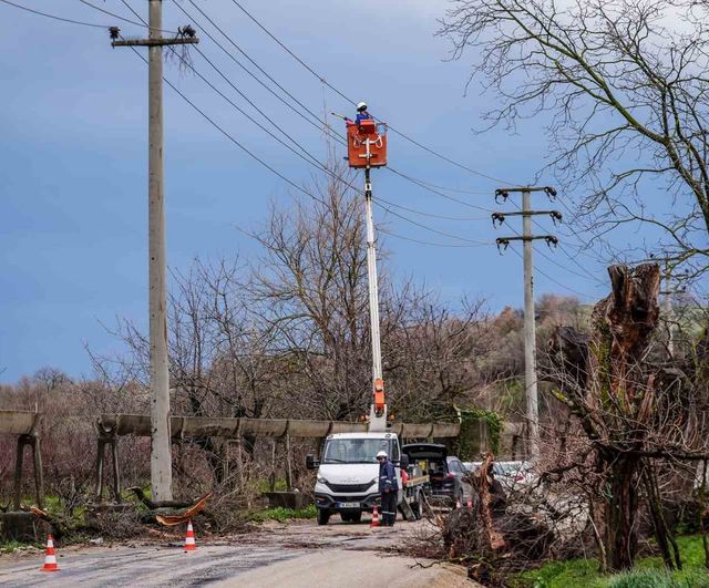 UEDAŞ, Marmara'daki Olumsuz Hava Şartlarına Karşı 457 Kişilik Ekiple Teyakkuzda