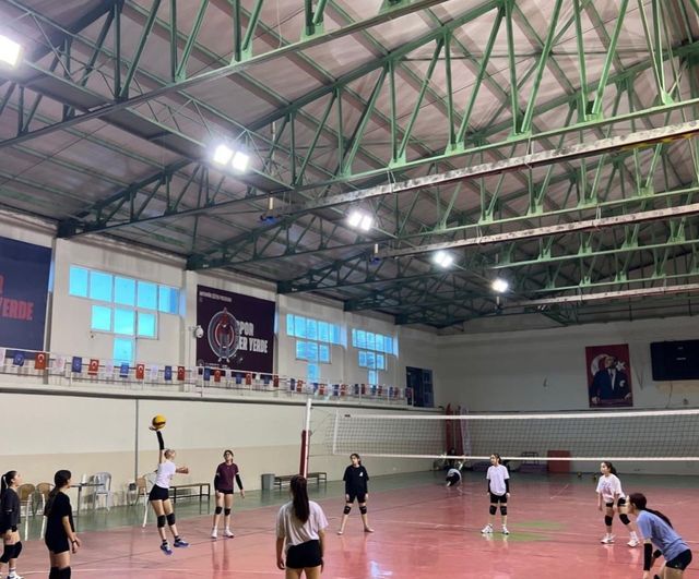 Bilecik'te Voleybol Altyapı Çalışmaları Planlı ve Disiplinli Şekilde Sürüyor