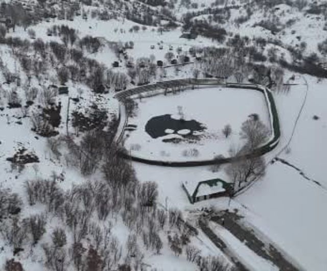 Bingöl Solhan'da Yüzen Adalar karla kaplandı — drone görüntüleri