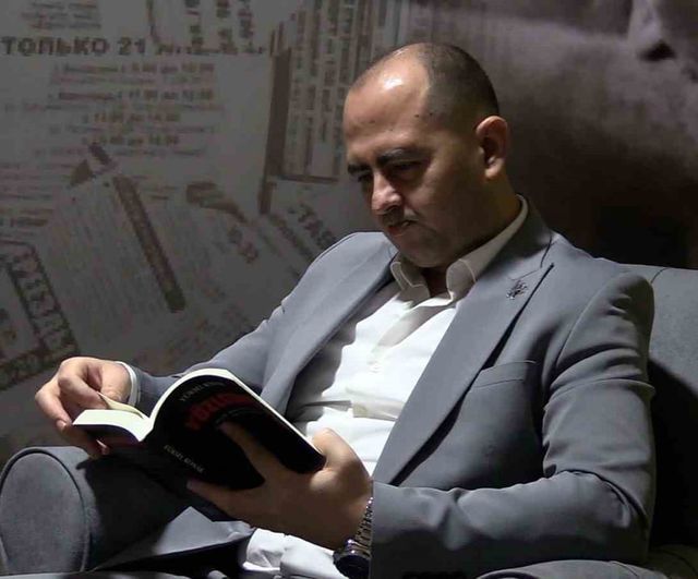 Bolu'da zabıt katibi Yüksel Konak ilk romanı "Yüzleşme"yi yayımladı