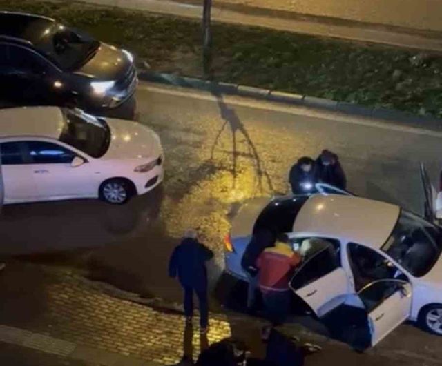 Bursa'da benzinlikte durdurulan araç: Pompacı kılığına giren polis, el bombalı otomobili yakaladı