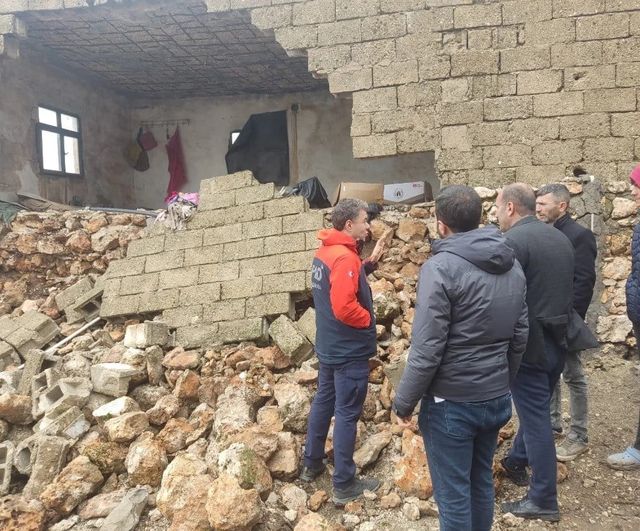 İdil Yazman Köyünde Şiddetli Yağış Bir Konutu Kısmen Yıktı: AFAD İnceleme Başlattı