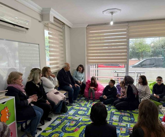 Muratpaşa'da 'Kitaplar Konuşuyor': Görme Engellilere 3 Yılda 200 Sesli Kitap