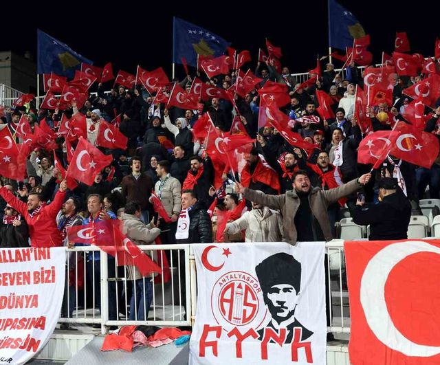 A Milli Takım Kosova Maçına 3 Değişiklikle Başladı; Ozan Kabak 23 Maç Sonra 11'de