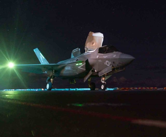 ABD: Amfibi Hücum Gemisi USS Tripoli, 3 bin 500 personelle CENTCOM sorumluluk alanına ulaştı