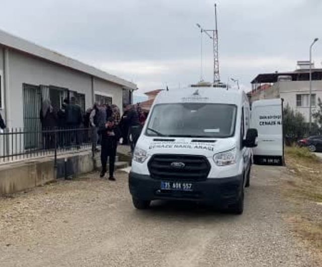 Alaşehir'de trafik kazasında yaşamını yitiren sağlık personeli Muharrem Yasin Şimşek toprağa verildi