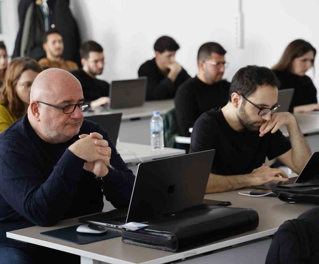 Antalya Büyükşehir’den gençlere üretim odaklı yapay zeka eğitimi: AI Weekend Antalya 2026