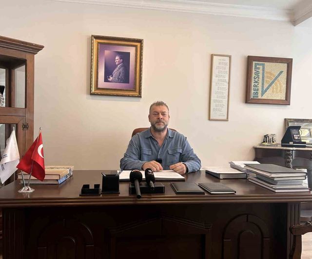 Bergama'da BERKSAV Tiyatro Günleri: Hafta Boyu Oyun, Atölye ve Konferanslarla Kültür Etkinliği