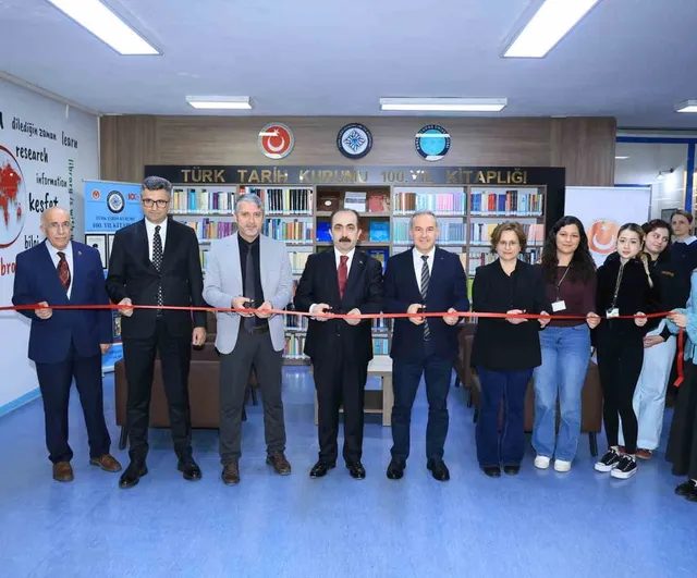 BUÜ'de Türk Tarih Kurumu 100. Yıl Kitaplığı Prof. Dr. Fuat Sezgin Merkez Kütüphanesi'nde Açıldı
