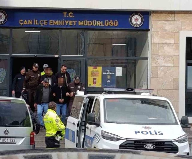 Çan'da tamir için bırakılan araç Edremit'te bulundu: 2 şüpheli tutuklandı