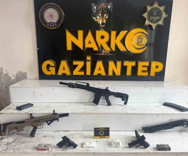 Gaziantep'te uyuşturucu operasyonu: 570 gram metamfetamin ve 470 gram kokain ele geçirildi, 4 tutuklama