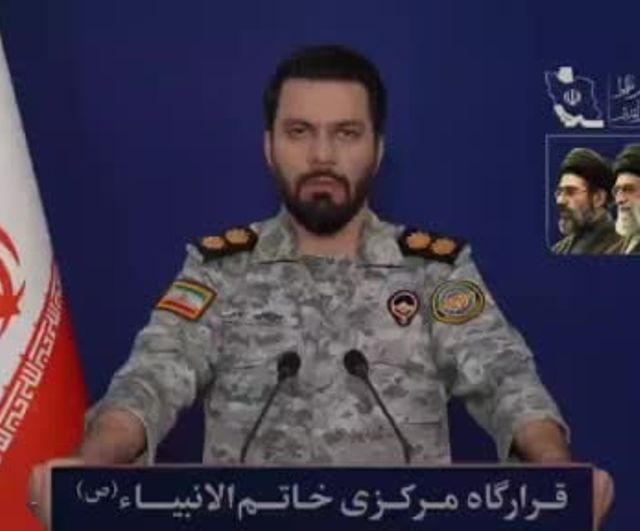 İran, Umman açıklarında ABD’ye ait askeri destek gemisinin hedef alındığını açıkladı