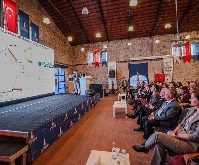 İzmir Körfez Konferansı: Bilim İnsanları Körfezin Restorasyonuna Yönelik Çözüm Önerilerini Paylaştı