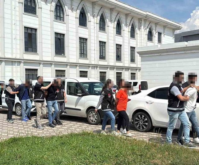 İzmit'te otomobile silahlı saldırı: İddianamede 'kuzen cinayetinin intikamı' ve sahte sevgili tuzağı