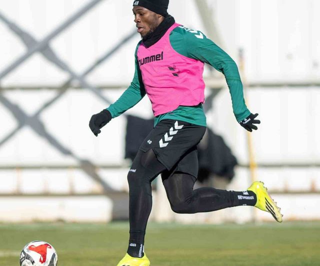 Jackson Muleka: Konyaspor için yüzde yüz mücadele edeceğiz, taraftarları sahada bekliyoruz