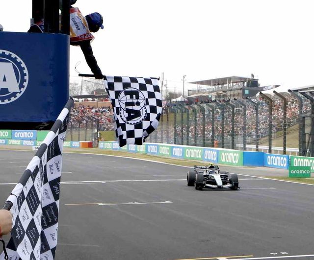 Kimi Antonelli, Suzuka’da Japonya Grand Prix’sini Kazandı ve Şampiyona Liderliğine Yükseldi