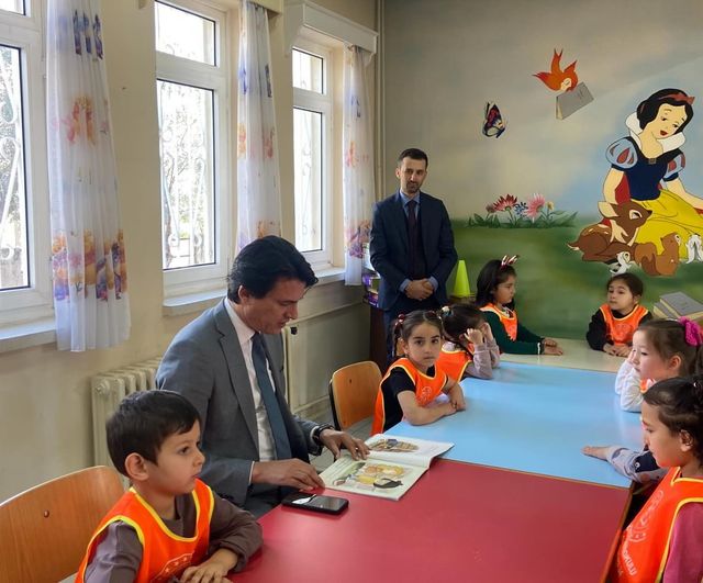 Köyceğiz Anaokulu Öğrencileri 75. Yıl Halk Kütüphanesi’ni Ziyaret Etti