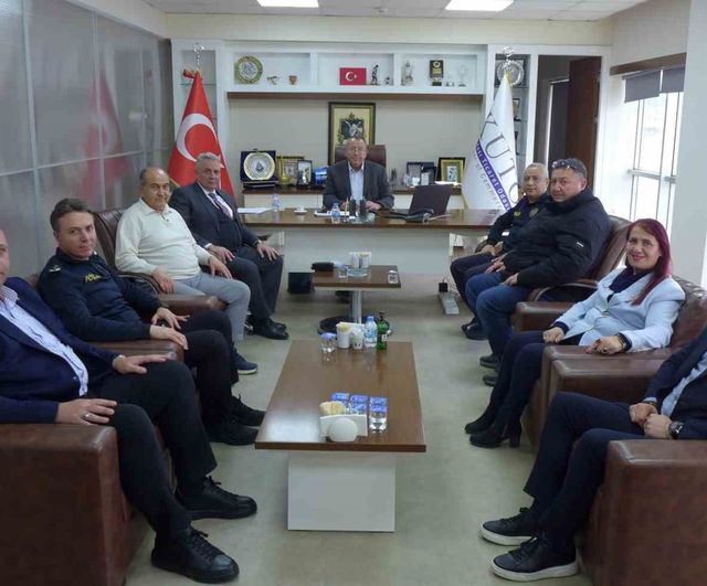 Kuşadası Ticaret Odası, Aydın İl Emniyet Müdürü Armağan Adnan Erdoğan ve Heyetini Ağırladı