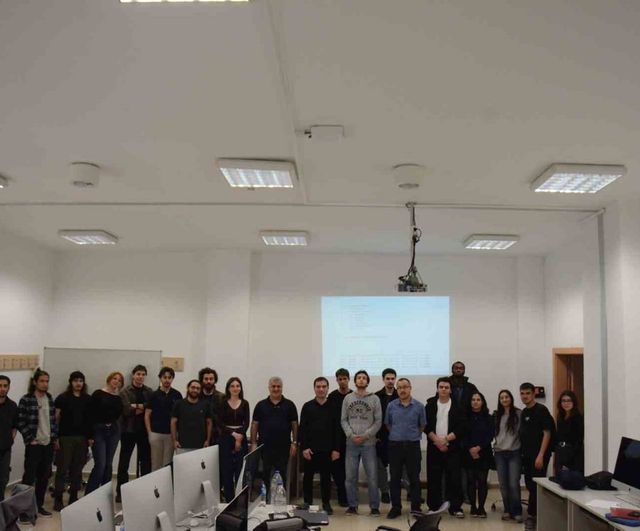 Noyan Culum, C++ ile Oyun Programlama Atölyesi'nde gençlerle buluştu