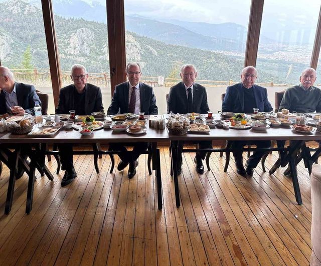 TÜRFAD Denizli Şubesi yeni yapılanma ve Denizli futbolunun geleceğini değerlendirdi