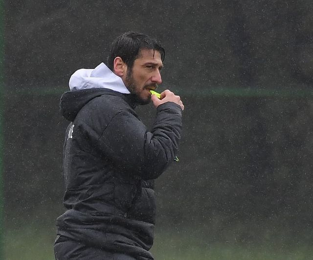 U21 Teknik Direktörü Egemen Korkmaz, Hırvatistan Maçında Rahatsızlanarak Hastaneye Kaldırıldı