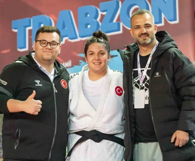 Yunusemreli judocular Trabzon'dan iki bronz madalyayla döndü