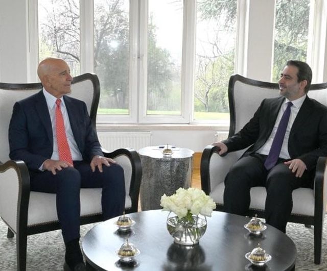 ABD’nin Suriye Özel Temsilcisi Tom Barrack, Esad Hasan eş-Şeybani ile görüştü