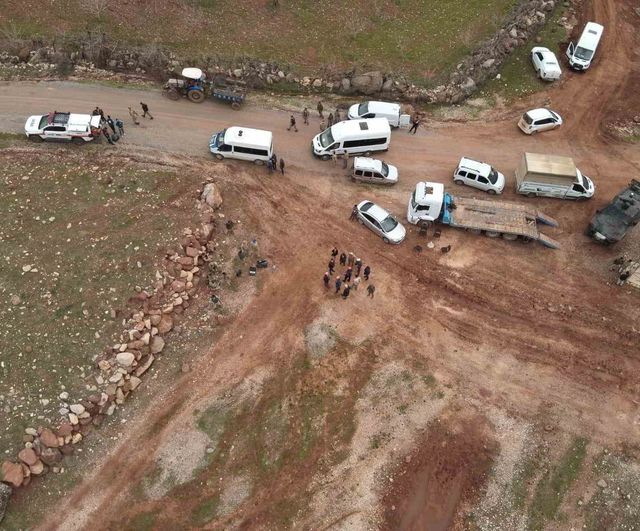 AFAD koordinasyonunda Siirt Eruh'ta kaybolan 3 yaşındaki Zikan Darga sağ salim bulundu