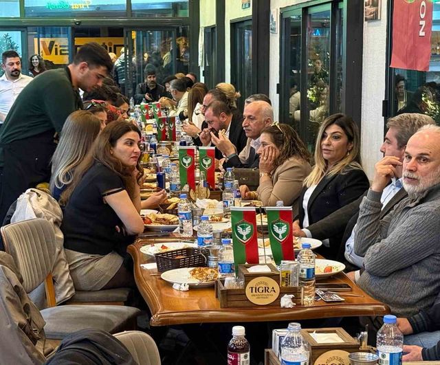 Amed Sportif Faaliyetler'den şampiyonluk için moral yemeği