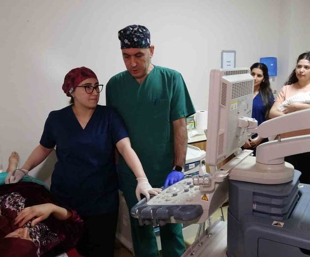 Ameliyathanede başlayan aşk evlilikle taçlandı: İslahiye Devlet Hastanesi'nde kadın doğumda ortak görev