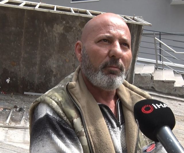 Ankara'da sürücü, yokuşta durduğu kamyonunu arkadaki araçlara çarpmamak için bilerek devirdiğini söyledi