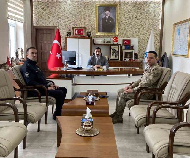 Arpaçay'da Asayiş Toplantısı: Kaymakam Akköz Güvenlik ve Koordinasyonu Gözden Geçirdi