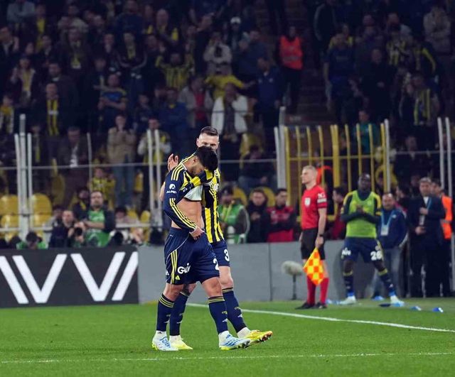 Asensio, Beşiktaş derbisinde sakatlandı; 24. dakikada oyundan çıktı