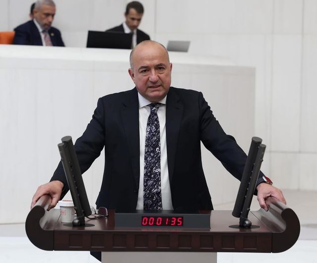 Ayhan Gider'den Özgür Özel'e çağrı: 'Köprüyü boş verin, suyu en azından ucuzlatın'