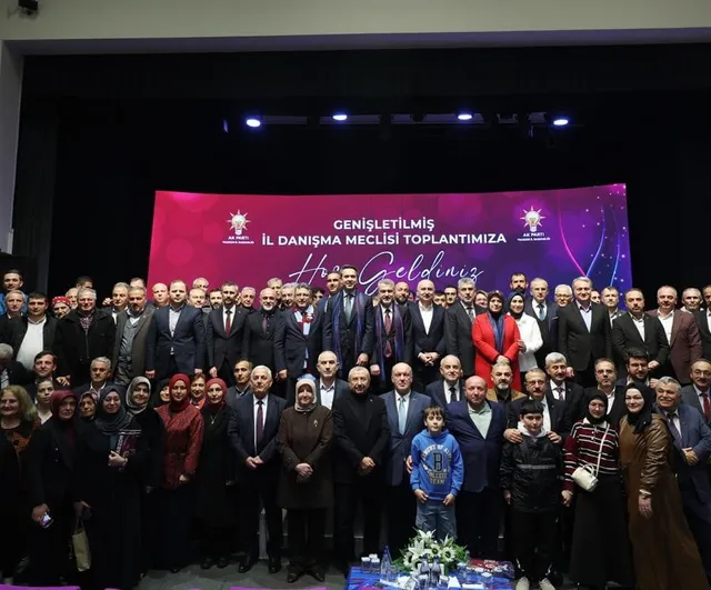 Bakan Bayraktar: Türkiye'de ve yurt dışında petrol ve doğalgaz aramalarını yoğunlaştırıyoruz