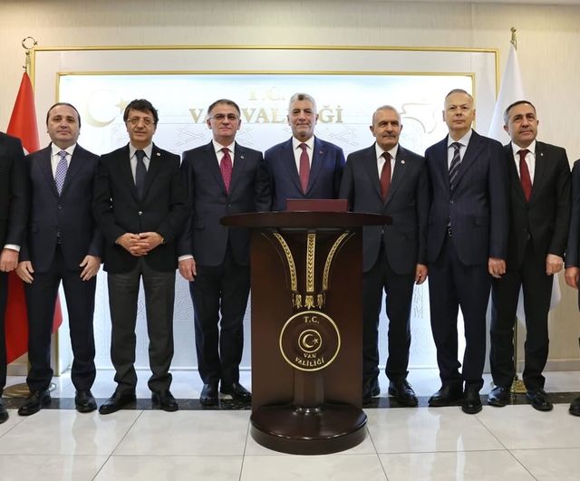 Bakan Bolat: Mart 2026'da Mal İhracatı 21,9 milyar Dolar; Bölgesel Savaş ve Takvim Etkileri İhracatı Azalttı