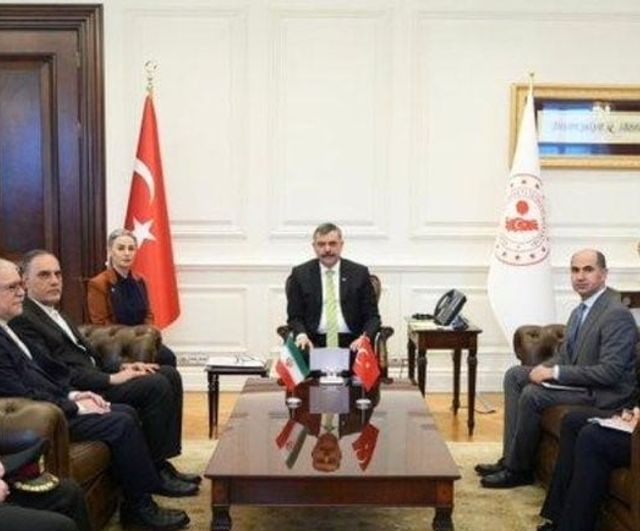 Bakan Çiftçi, İran Büyükelçisi Habibullahzadeh ile görüştü: Barış ve istikrara vurgu