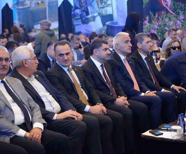 Bakan Ersoy: Akdeniz Bölgesi'ne 2002–2025 arasında 26,9 milyar lira kültür ve turizm yatırımı yapıldı